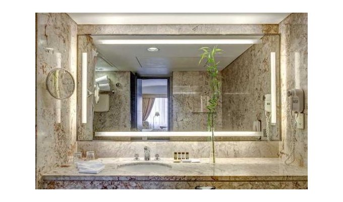 Votre Séjour en Grèce, en hébergement 8j/7 nuits à l'hôtel avec petit déjeuner en chambre standard. Hôtel Ledra Mariott