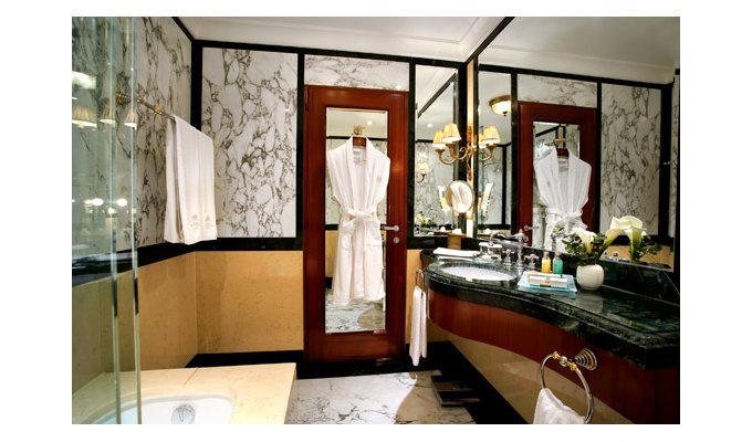 Votre Séjour en Grèce, en hébergement 8j/7 nuits à l'hôtel avec petit déjeuner en chambre classique. Hôtel Grande Bretagne