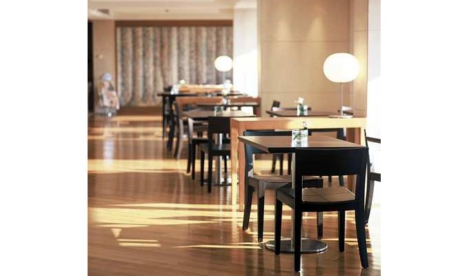 Votre Séjour en Grèce, en hébergement 8j/7 nuits à l'hôtel avec petit déjeuner en Guest Room. Hôtel Hilton Athènes 