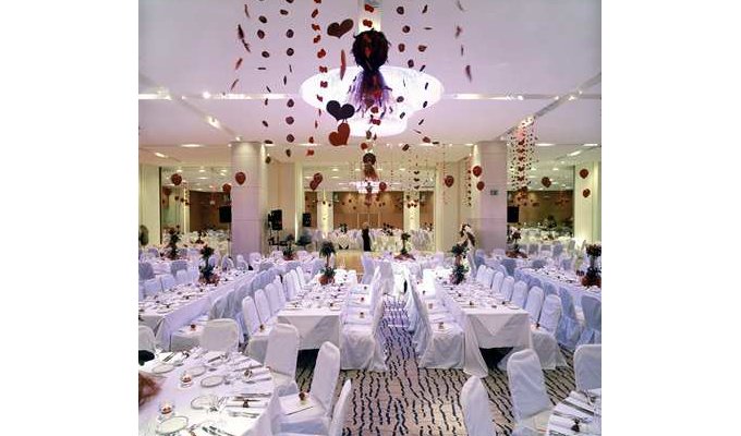 Votre Séjour en Grèce, en hébergement 8j/7 nuits à l'hôtel avec petit déjeuner en Guest Room. Hôtel Hilton Athènes 