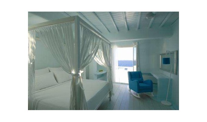 Votre Séjour dans les Cyclades, en hébergement 8j/7 nuits à l'hôtel avec petit déjeuner en chambre Classique. Hôtel Cavo Tagoo 