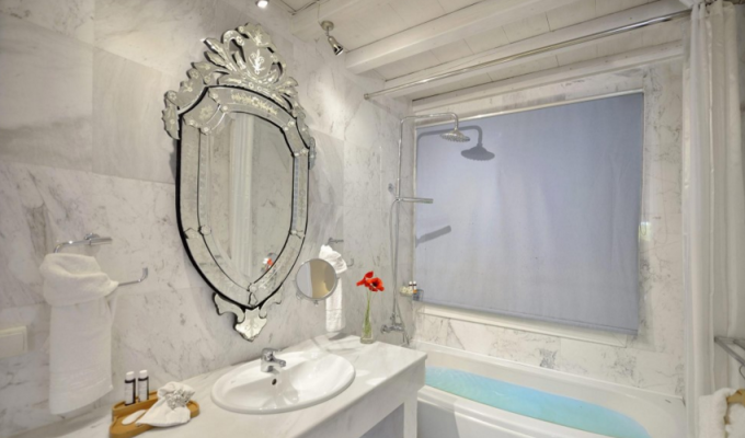 Votre Séjour en Grèce, en hébergement 8j/7 nuits à l'hôtel avec petit déjeuner en chambre avec vue sur le jardin. Hôtel Saint John Resort.