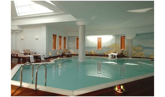 Votre Séjour en Grèce, en hébergement 8j/7 nuits à l'hôtel avec petit déjeuner en chambre avec vue sur le jardin. Hôtel Saint John Resort.