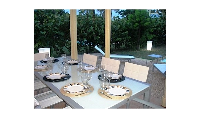 Location Villa à St Martin dans le Village de Baie Orientale avec piscine privative - 2 min à pieds de la plage - Caraibes - Antilles Françaises
