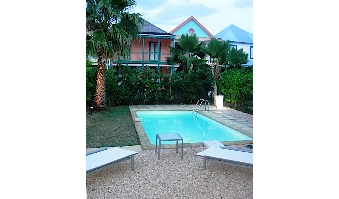 Location Villa à St Martin dans le Village de Baie Orientale avec piscine privative - 2 min à pieds de la plage - Caraibes - Antilles Françaises