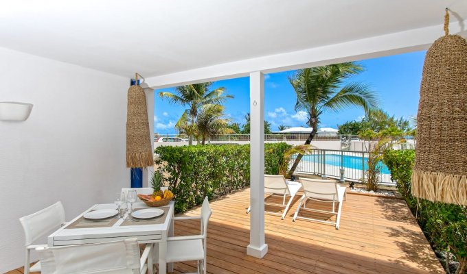 Location Appartement Baie Orientale Saint-Martin sur la plage avec Piscine