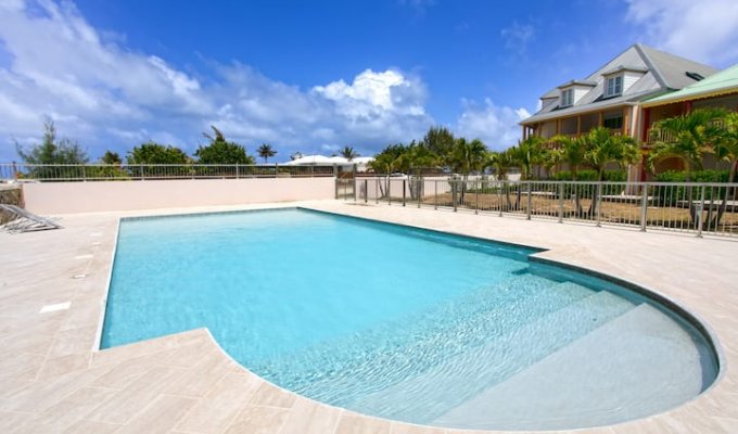 Location Appartement Baie Orientale Saint-Martin sur la plage avec Piscine