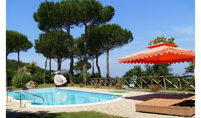 Location Villa de Luxe avec piscine privée sur les hauteurs de la région de Sorrente avec vue mer - Italie
