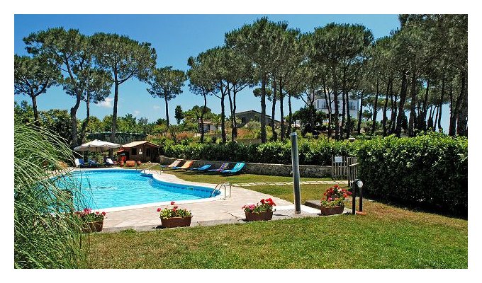 Location Villa de Luxe avec piscine privée sur les hauteurs de la région de Sorrente avec vue mer - Italie