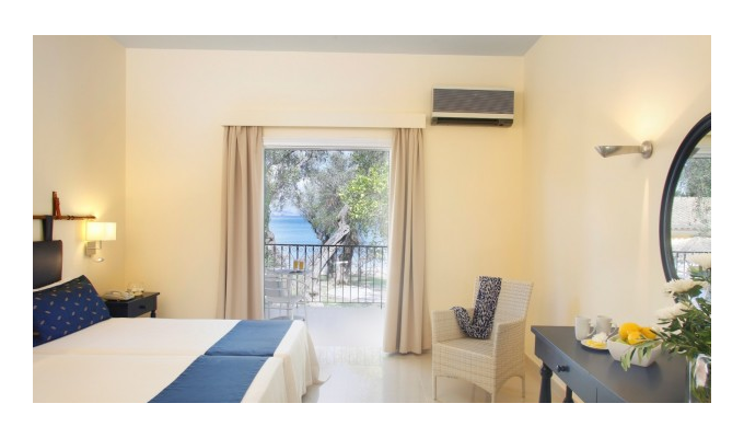 Votre Séjour en Grèce, en hébergement 8j/7 nuits à l'hôtel en formule Tout inclus en chambre avec vue sur l'arrière pays. Hôtel Corcyra Beach.