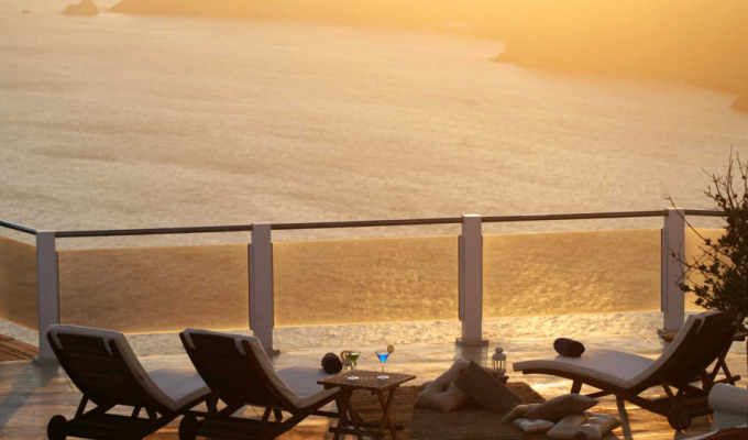 Votre Séjour en Grèce, en hébergement 8j/7 nuits à l'hôtel avec petit-déjeuner en chambre senior avec vue sur la mer. Hôtel Rocabella Resort & Spa.