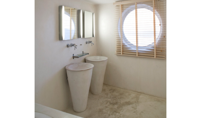 Votre Séjour en Grèce, en hébergement 8j/7 nuits à l'hôtel avec petit-déjeuner en chambre senior avec vue sur la mer. Hôtel Rocabella Resort & Spa.