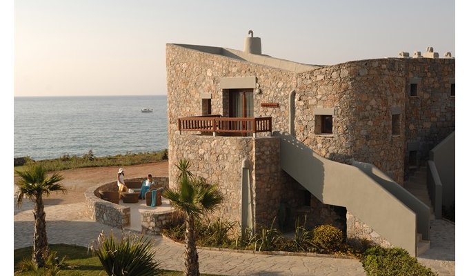 Votre Séjour en Crète, en hébergement 8j/7 nuits en chambre avec vue sur jardin en formule Tout compris. Ikaros Beach Resort & Spa.	