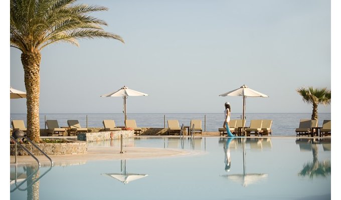 Votre Séjour en Crète, en hébergement 8j/7 nuits en chambre avec vue sur jardin en formule Tout compris. Ikaros Beach Resort & Spa.	