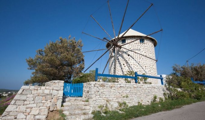 Location de Vacances Typique en Grèce, Studio dans un Moulin à Vent, Kythera.