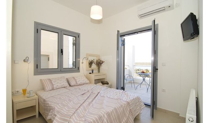 Location Villa dans un complexe Hôtelier, avec piscine. Hébergement 3 - 5 pers.