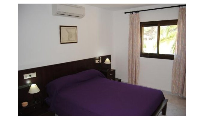 Location Villa Ibiza Piscine Privée Bord de Mer Porroig Iles Baléares Espagne