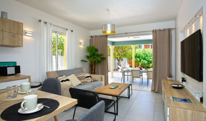 Location Villa au centre du village de Baie Orientale avec piscine privée - Saint Martin - Caraibes - Antilles Françaises