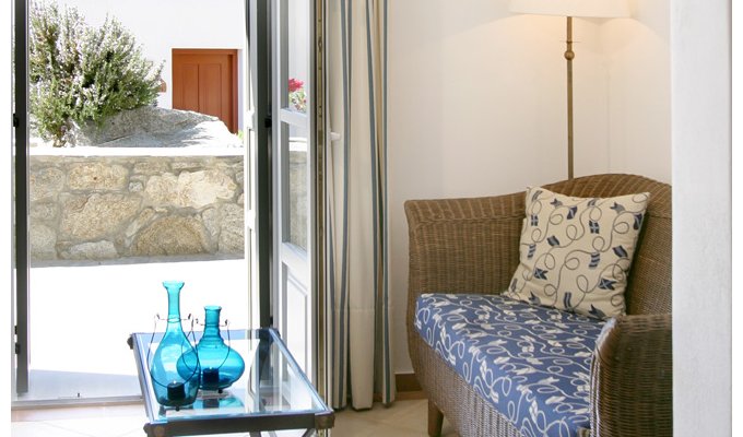Votre Séjour à Mykonos, en hébergement 4j/3 nuits à l'hôtel avec petit déjeuner en chambre Classique. 	