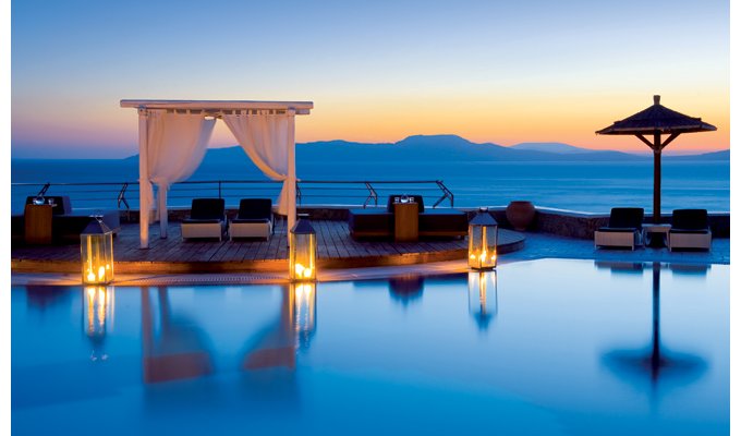 Votre Séjour à Mykonos, en hébergement 4j/3 nuits à l'hôtel avec petit déjeuner en chambre Classique. 	