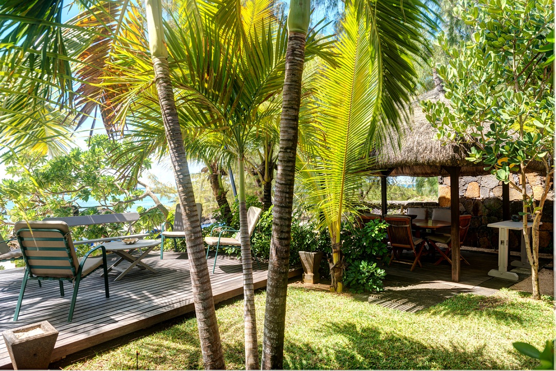 Location villa Ile Maurice pieds dans l'eau à Roches Noires proche[....]
