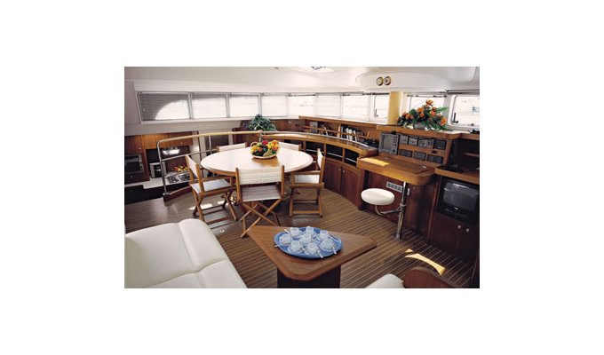 Location Bateau + équipage pour croisière aux caraibes départ de la Martinique