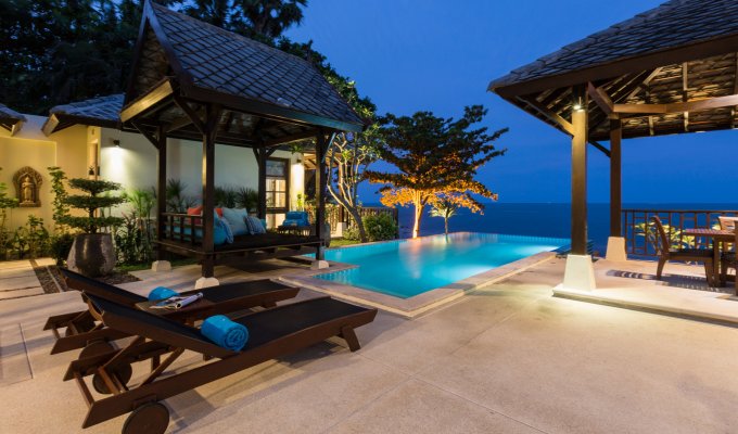 Thailande Location Villa directement sur la  plage avec piscine privée et Personnel