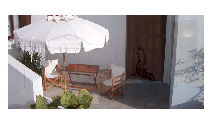 Votre Séjour dans les Cyclades, en hébergement 8j/7 nuits à l'hôtel avec petit déjeuner en chambre standard et transferts Maritimes. 