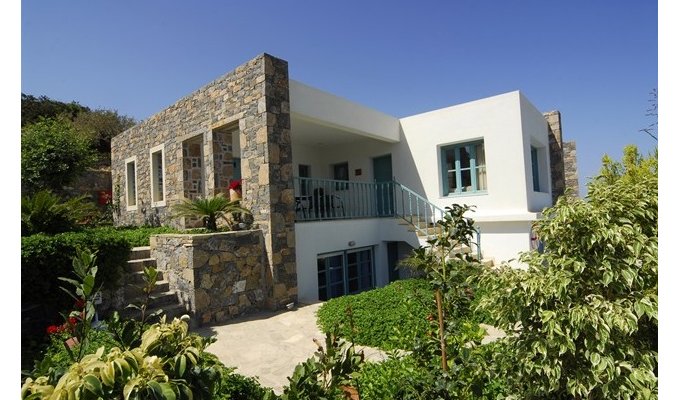 Location Villa Crete pour 8 personnes, avec piscine privée et une magnifique vue sur la mer.